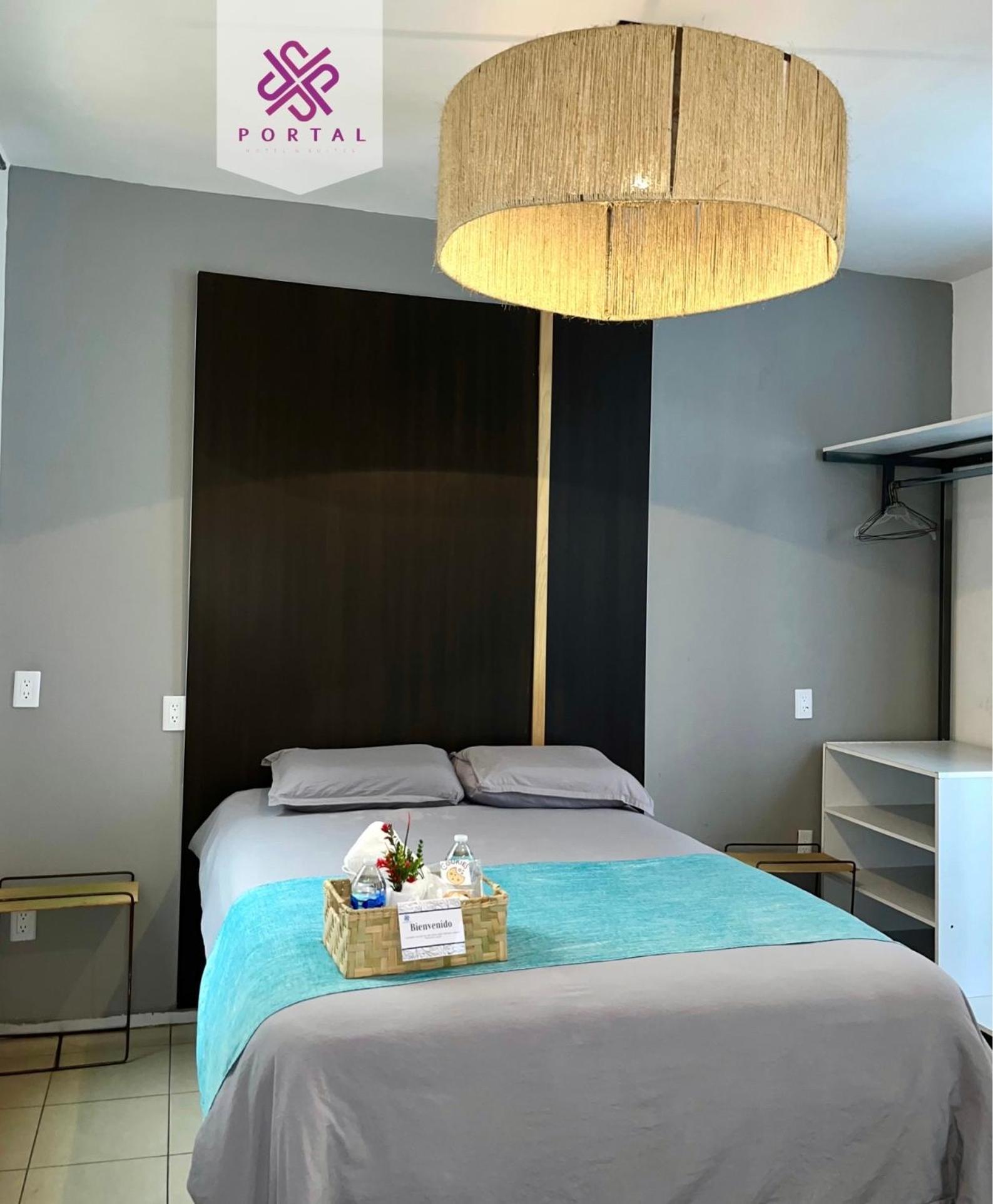 Hotel Portal & Suites Ciudad Hidalgo Exteriör bild